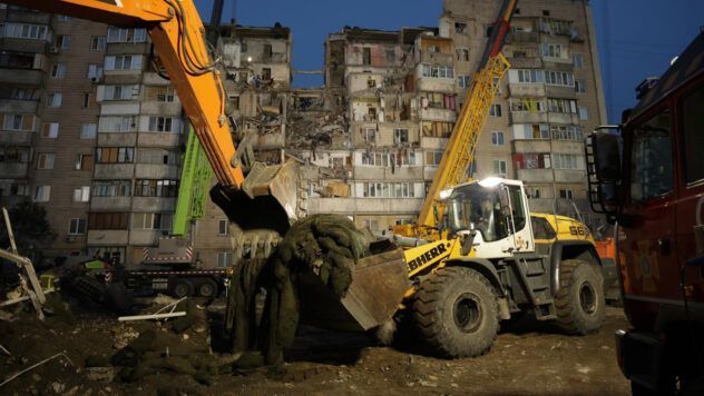 В Киеве завершили поисково-спасательные работы в Подольском и Дарницком районах