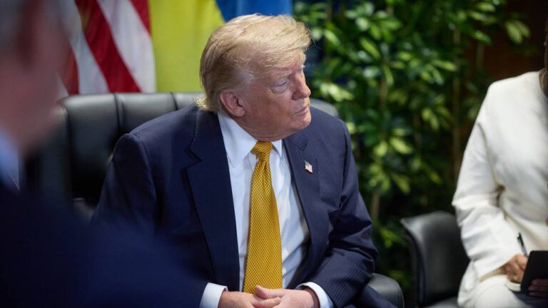 Трамп оцінив далекобійні удари України по РФ: Це ескалація, яка завершить війну