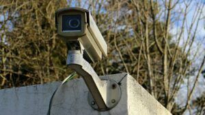 Хакери РФ зламували IP-камери для стеження за поставками зброї Україні – розвідка