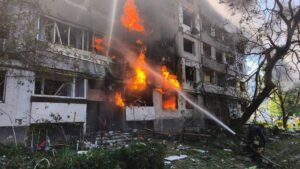 Вибухи в Павлограді: РФ уперше вдарила КАБом, є загиблі, серед поранених — діти Атака на Павлоград 20 липня 2026