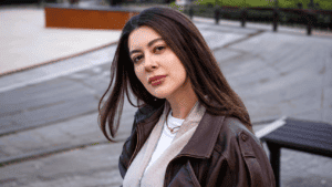 Я начала плакать: Рамина Эсхакзай столкнулась с расизмом на таможне Польши Раміна зіткнулася з расизмом