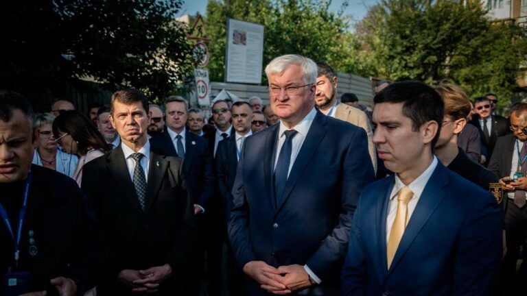 Сибіга і нарада послів
