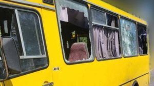 Дрон РФ атакував маршрутку в Херсоні: п’ятеро постраждалих Атака на маршрутку в Дніпровському районі Херсону 6 серпня 2026: наслідки