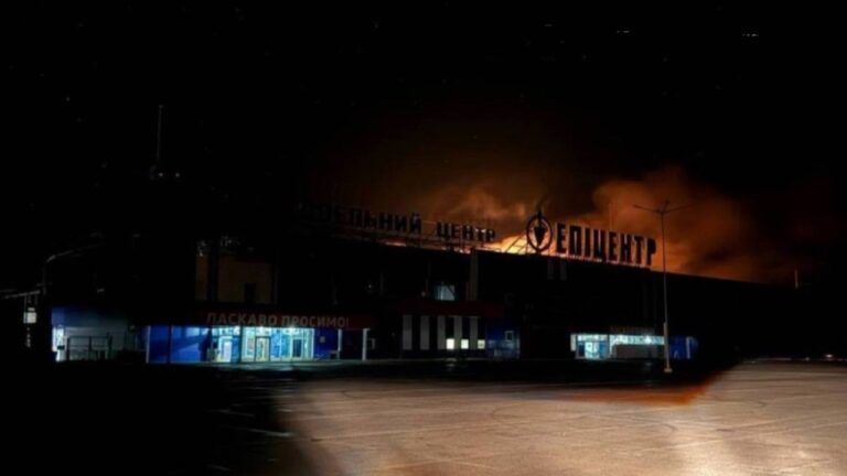 удар по Епіцентру у Запоріжжі