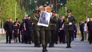 Евгения Коновальца перезахоронили в Украине через 88 лет после гибели Евгения Коновальца перезахоронили на мемориальном кладбище