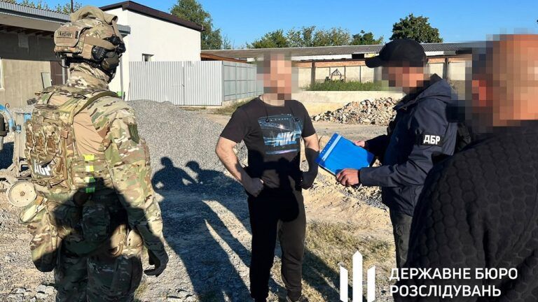 ДБР розпочало операцію Справедливість для бійців: 72 обшуки