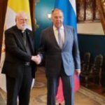 Представитель Ватикана во время встречи с Лавровым призвал завершить войну