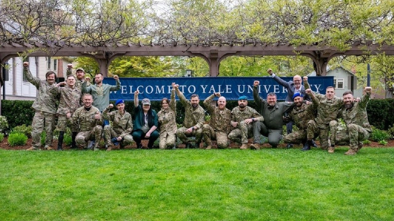 Фонд Віктора Пінчука оголошує набір ветеранів та ветеранок до 2-ї когорти програми з лідерства в Yale Фото 1 Ukrainian Veterans Leadership Program