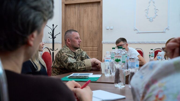 РФ поставила дедлайн по захвату Донбасса — Палиса озвучил детали
