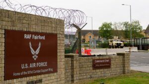 Инцидент возле RAF Fairford: в Великобритании задержали нескольких мужчин