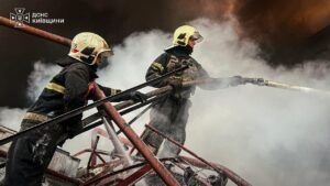 Україна готова зупинити удари по НПЗ, якщо Росія припинить атаки на енергетику – Зеленський Зеленський назвав умову припинення ударів по НПЗ Росії