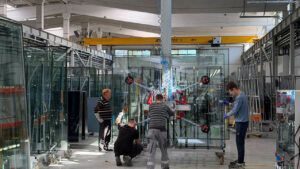 На Закарпатті запустили завод з виробництва склопакетів з інвестиціями 1,5 млрд грн Завод EDL Glass у Сваляві