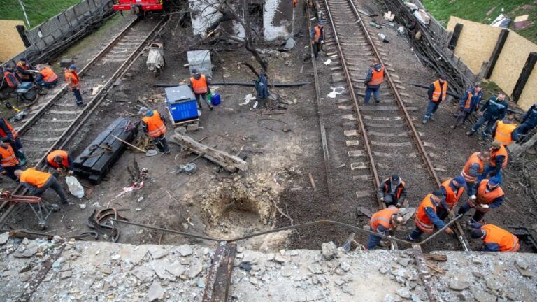 Метро Черниговская после обстрела 19 октября: когда возобновят движение