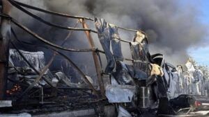 Вибухи у Дніпрі 20 жовтня: пожежа на складах після атаки РФ, є загиблі та поранені Атака на Дніпро 20 жовтня 2026