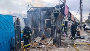 Вибухи у Лозовій 22 жовтня: росіяни вдарили по ринку, є загиблі та поранені Вибухи у Лозовій: що сталося сьогодні 22 жовтня 2026