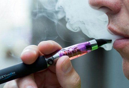 Ученые раскрыли главную опасность электронных сигарет