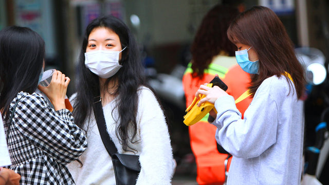 Карантин у світі: у В’єтнамі чоловіка засудили до в’язниці за порушення норм