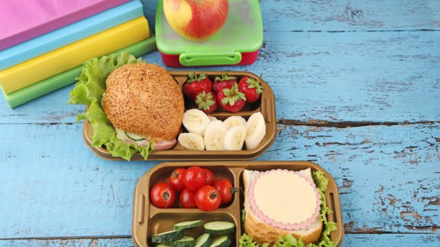 Перекус в школу: идеи полезных перекусов для ребенка