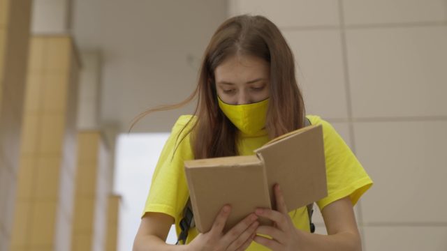 Эффект выше 90%: как подростки 12+ переносят Covid-вакцину