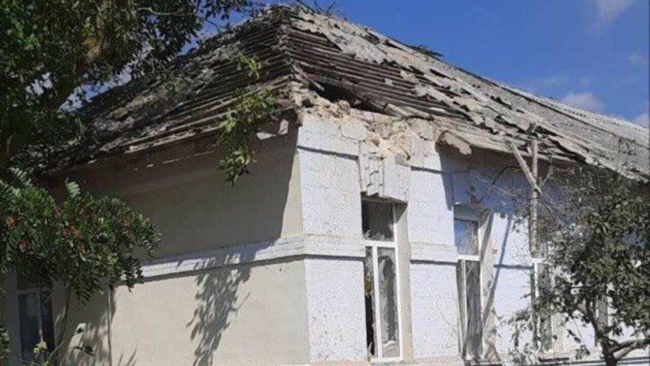 У результаті ворожого обстрілу Станіслава постраждали двоє жінок – ХОВА