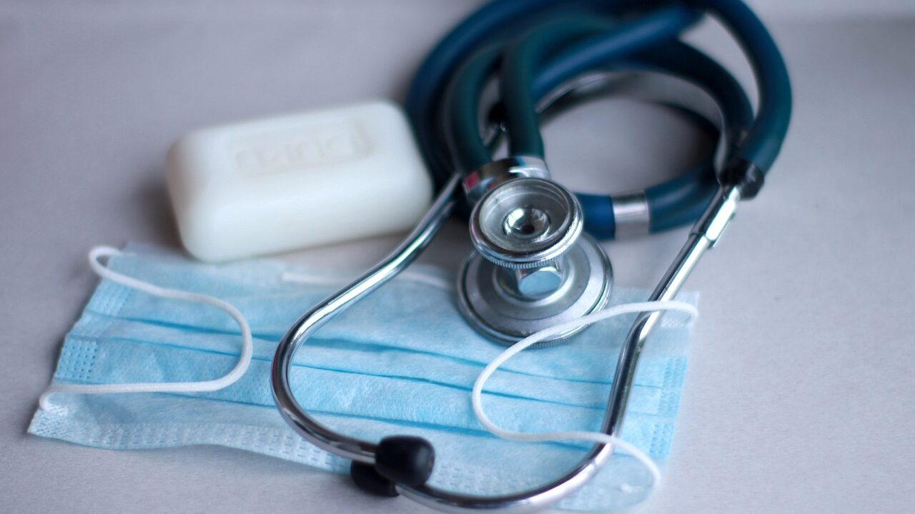 маска, мило, стетоскоп