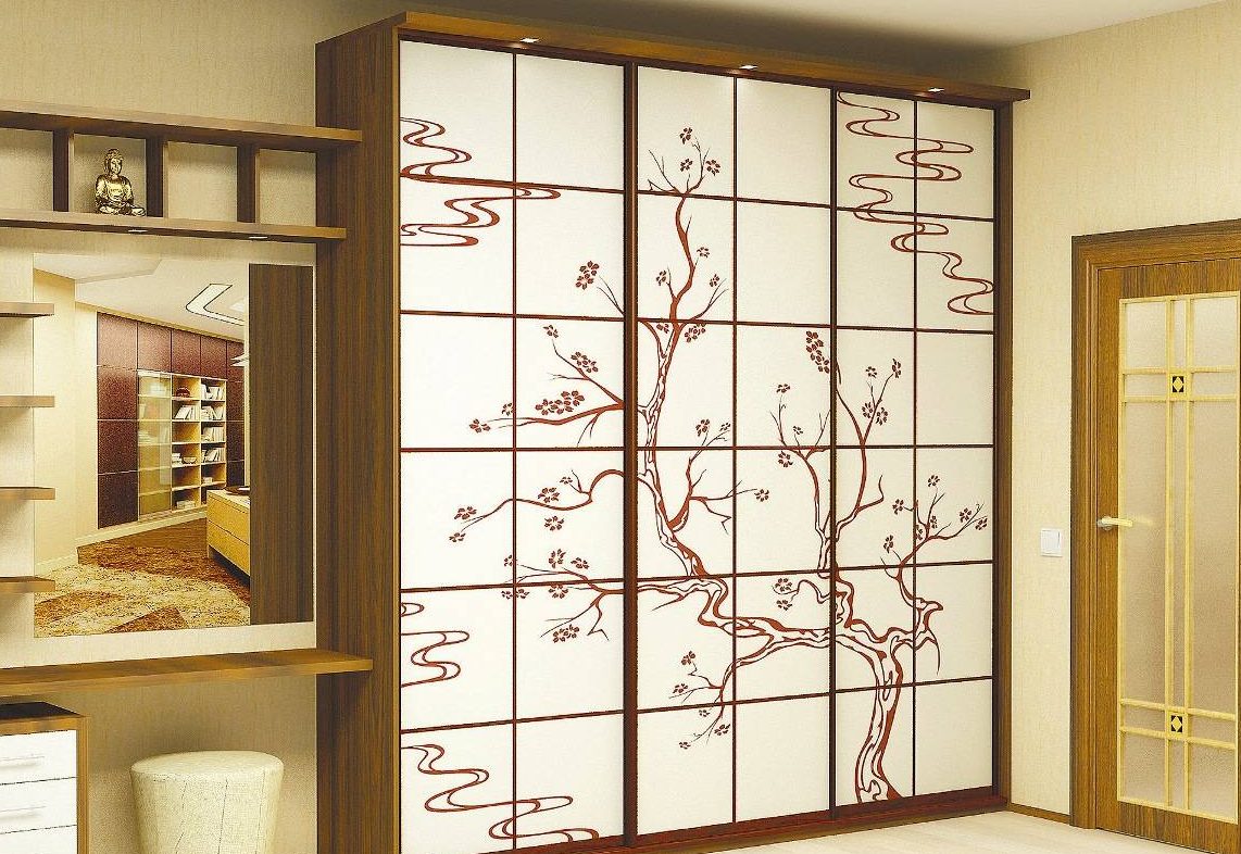 В Японії створили шафу, що сама складає речі