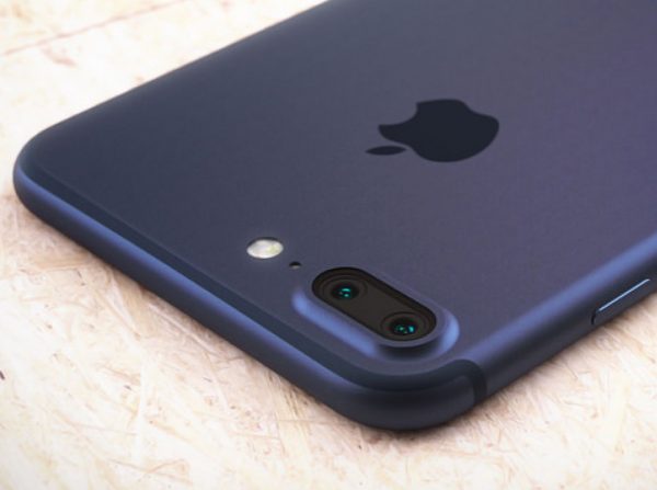 В iPhone 7 Plus обнаружен критический дефект — камера “умирает”