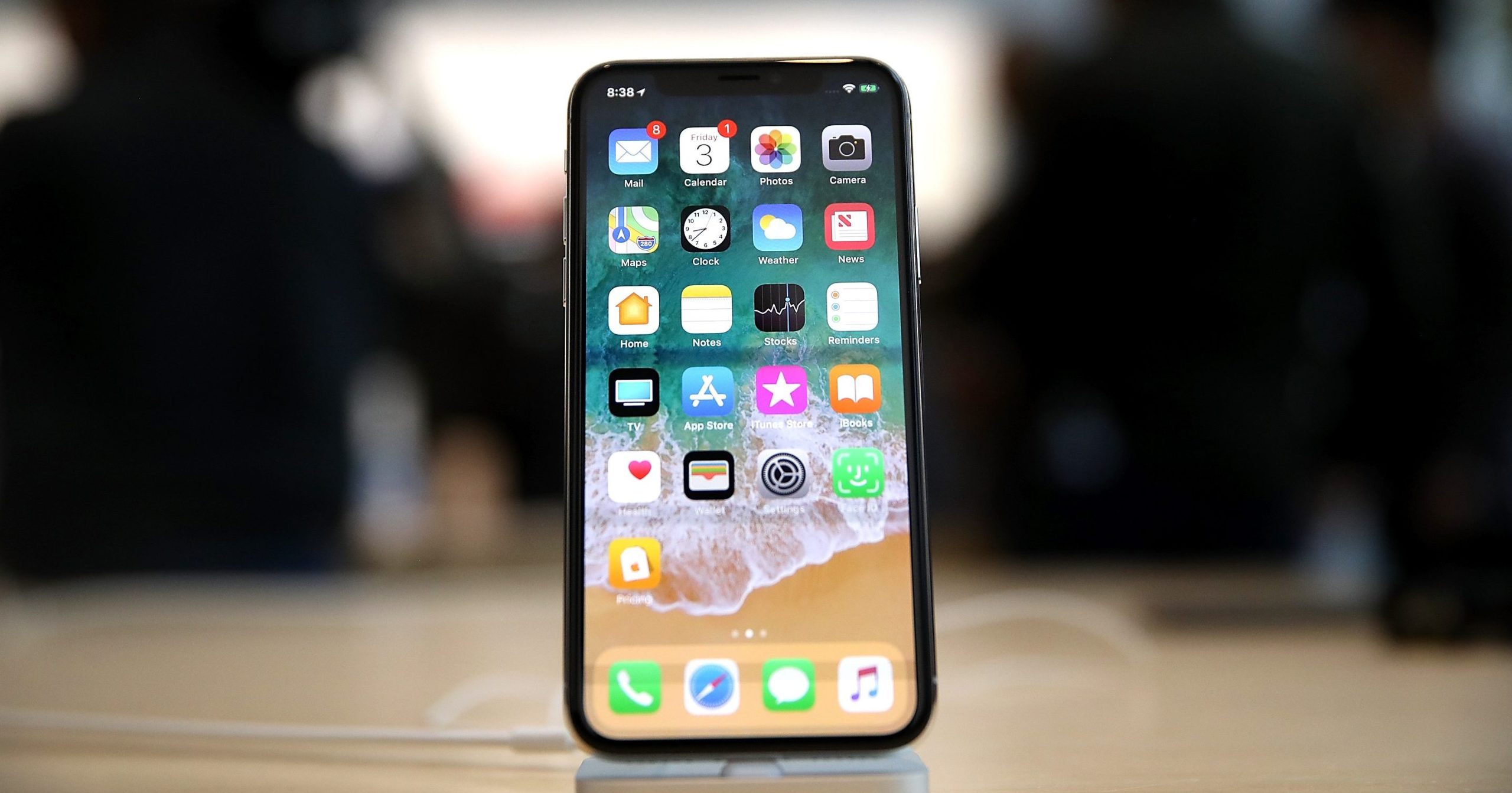 В iPhone 8 знайшли серйозний дефект