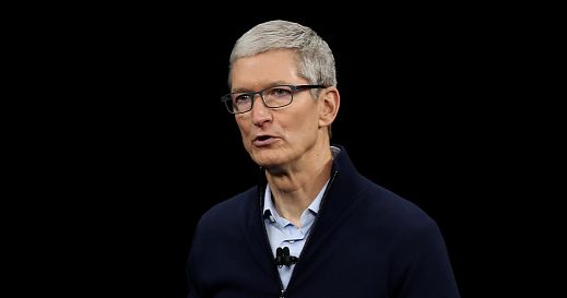 Глава Apple дозволив відео для дорослих на iPhone