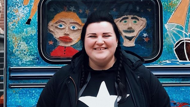 Alyona Alyona — Тихо діти сплять: премьера клипа