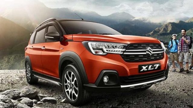 Suzuki представила семиместный кроссовер XL7
