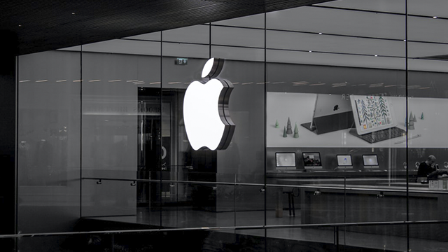 Маску знімати не треба: Apple запатентував нову технологію Face ID
