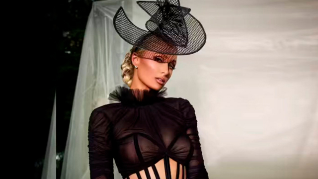 Пэрис Хилтон показала обручальное кольцо за $2 млн — ВИДЕО