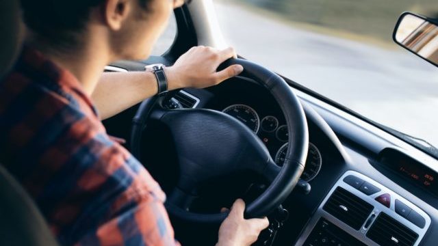 Компания Kia Motors представила свой первый электрокар EV6