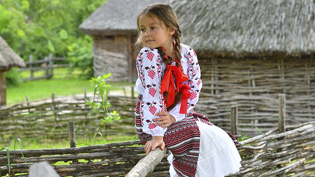 Как выбрать вышиванку и что означают узоры и цвета на рубашках