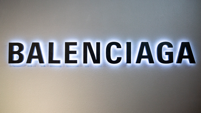 Balenciaga представил коллекцию Haute couture