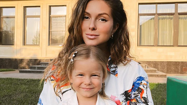 Певица Нюша беременна вторым ребенком — подробности