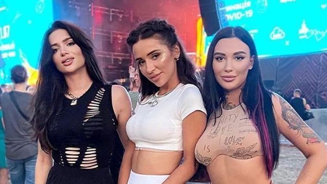 Участницы шоу Холостяк 11 сходили на музыкальный фестиваль Atlas Weekend 2021