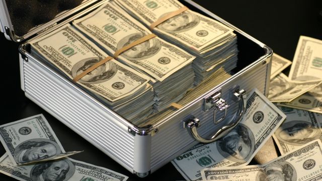 Стали известны самые богатые семьи мира — рейтинг