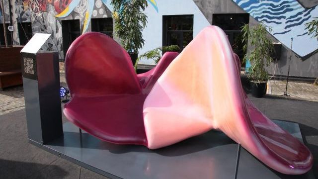 Во Львове установили арт-скульптуру Звуки города