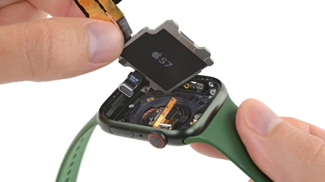 Новенькие Apple Watch 7 оценили на ремонтопригодность: самому лучше не чинить