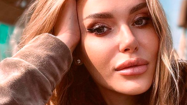 Слава Камінська висміялася ексколегу по гурту НеАнгели Вікторію Смеюху