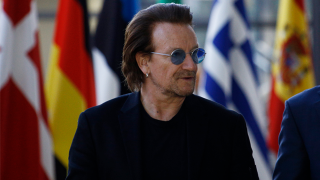 Боно из U2 рассказал, как уснул в Белом доме во время встречи с Бараком Обамой