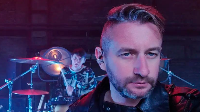 Сергей Жадан не заметил прилет, посчитав его звуковым эффектом в песне Pink Floyd