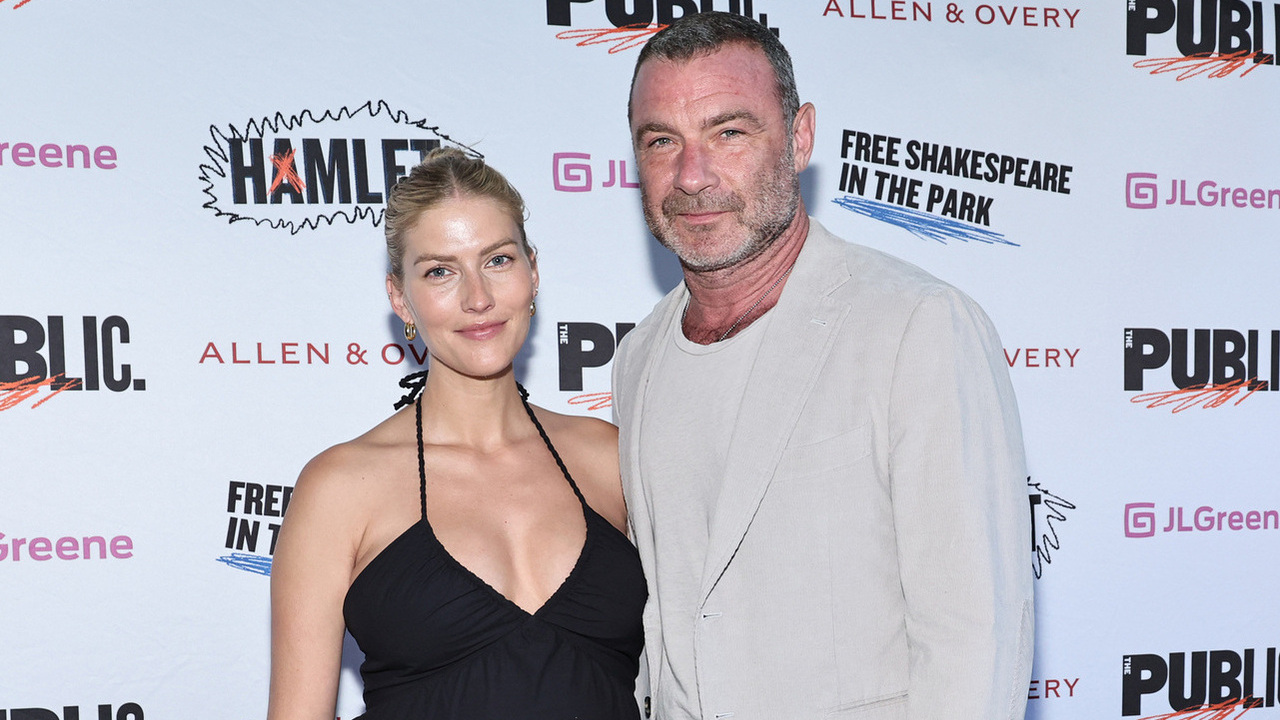 Лієв Шрайбер Тейлор Нейсен