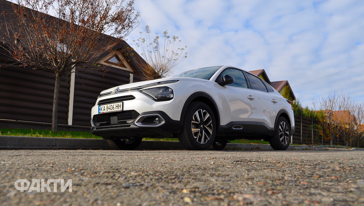 Citroen C4X – тест-драйв автомобіля (фото)