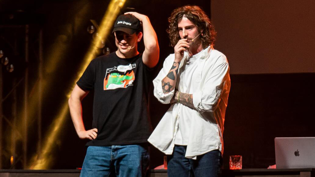 Володимир Дантес, Олексій Дурнєв