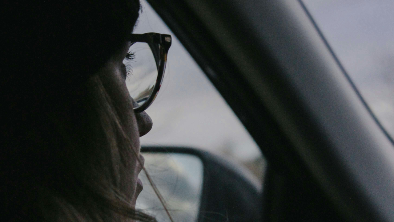 Amazon розробляє окуляри для водії доставки