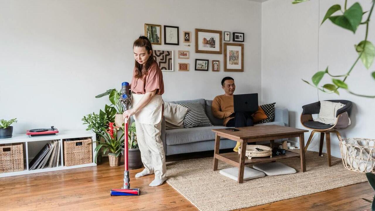 як перевірити Dyson на оригінальність